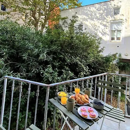 Lägenhet Coocon - Coeur De - Terrasse Nîmes